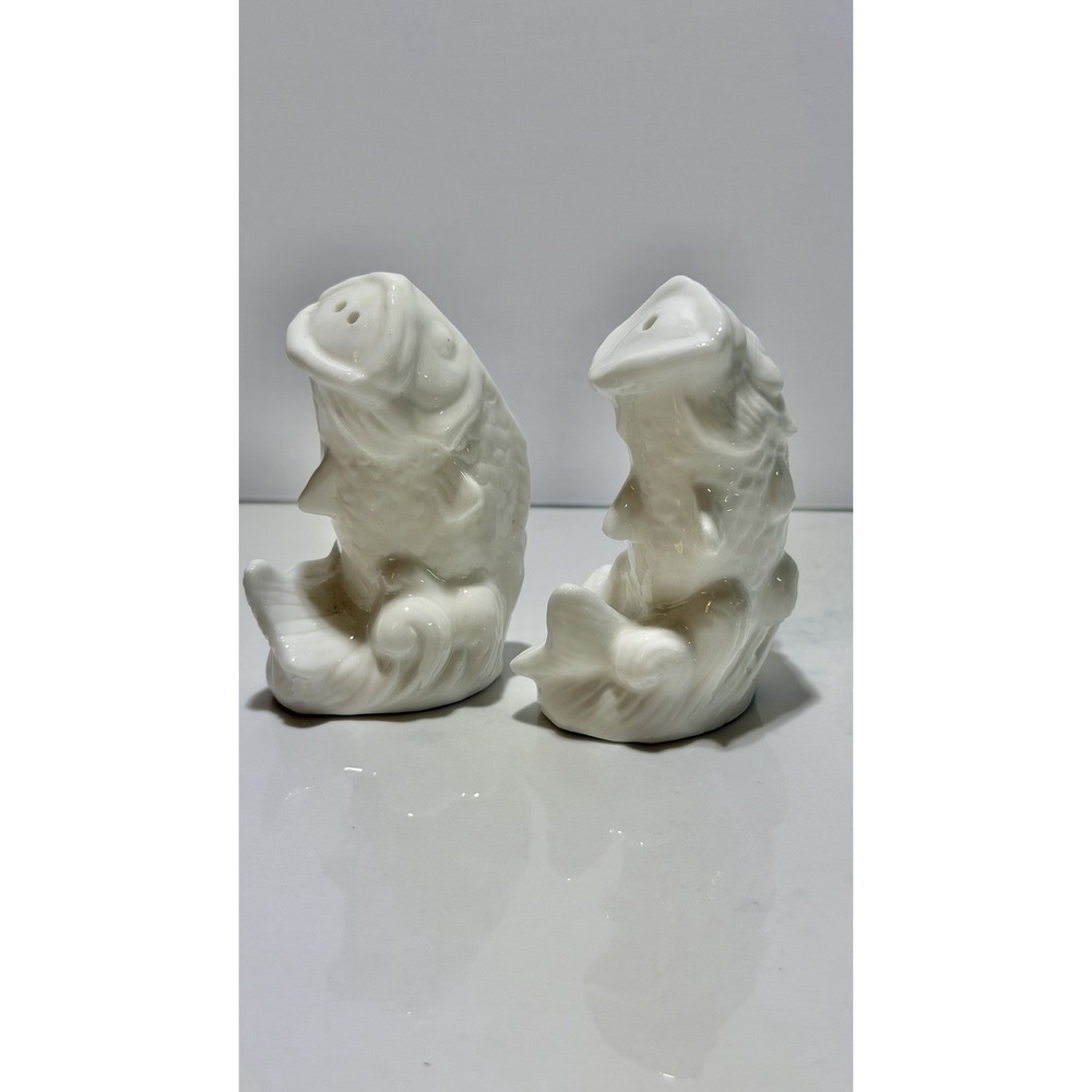 Vintage Authentic Bone China Fish Salt & Pepper Shakers, Made in Taiwan.